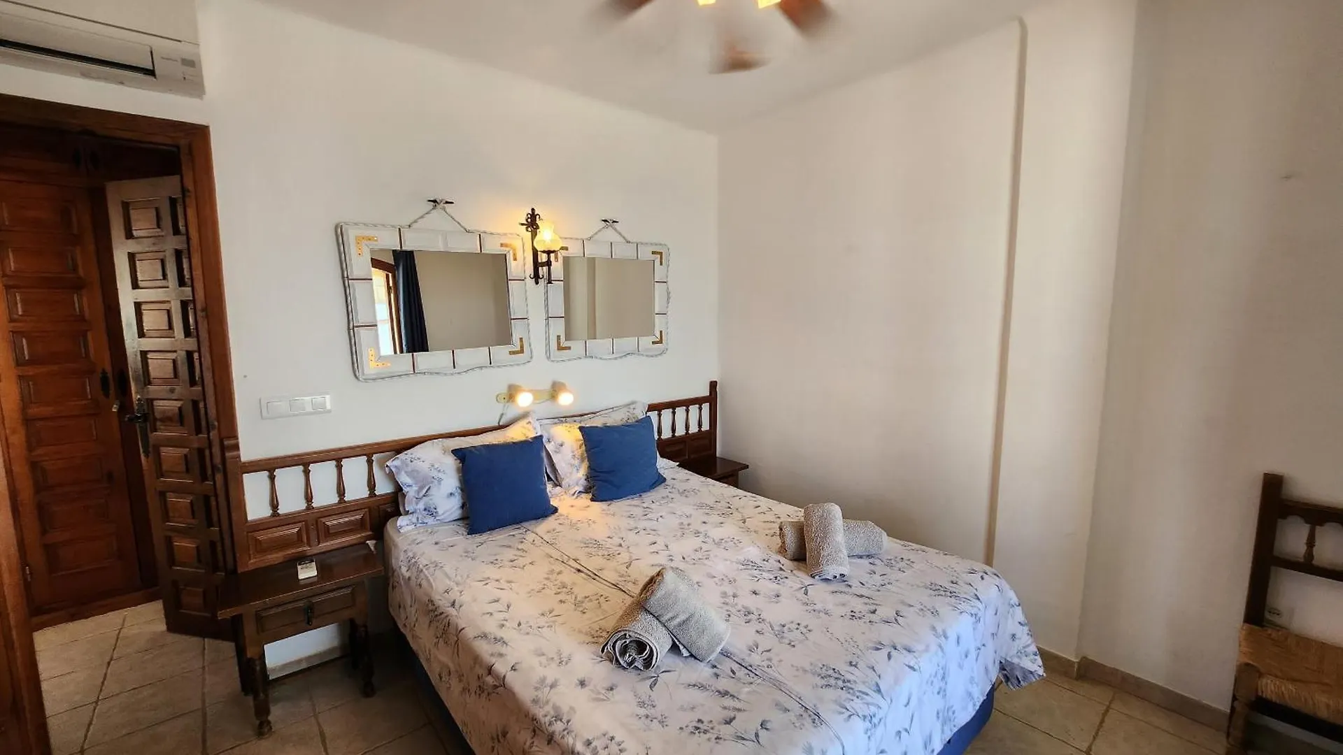 R1370 Mandarinos 61 Apartment Nerja