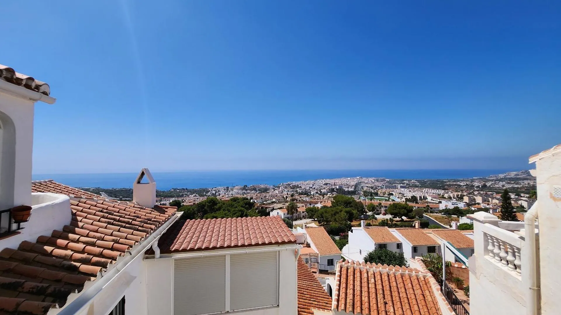 R1370 Mandarinos 61 Apartment Nerja Spain